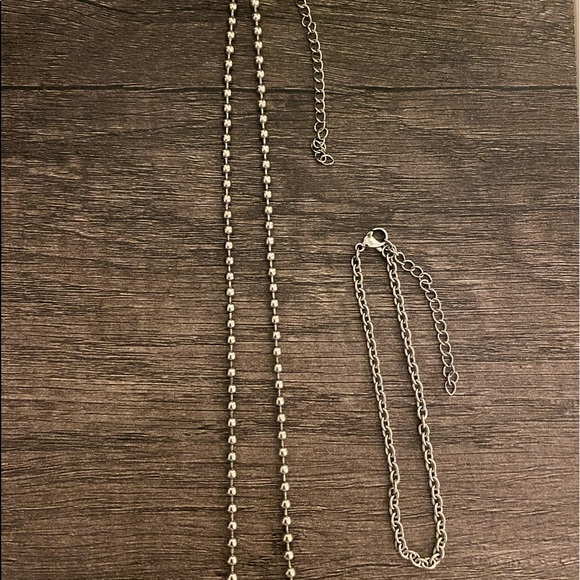 Brand New Silver Necklace and Bracelet Set - Picture 2 of 3